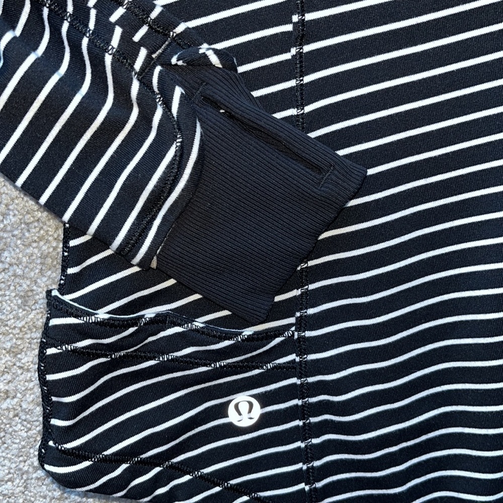 Lululemon Base Runner 1/2 Zip Jacket Size 6 - Picture 13 of 15